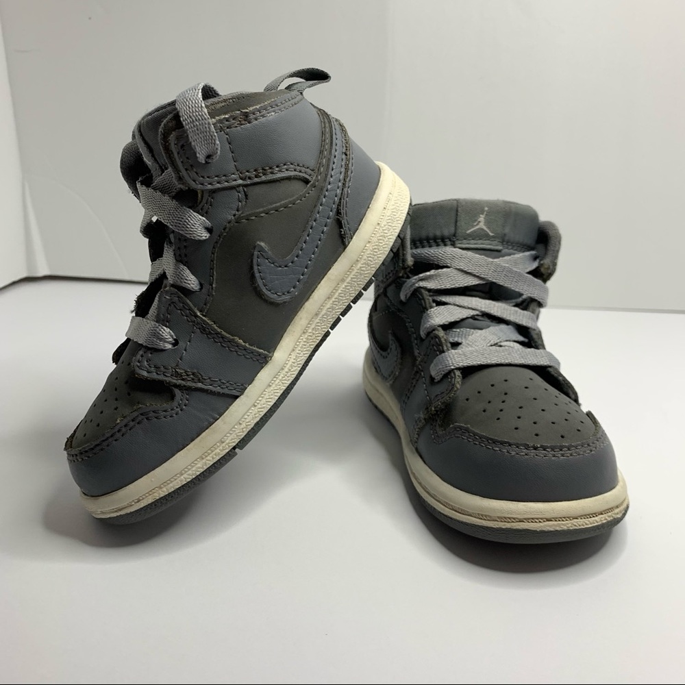 Nike Jordan 1 Mid Infant Sneakers Gray Size 6C